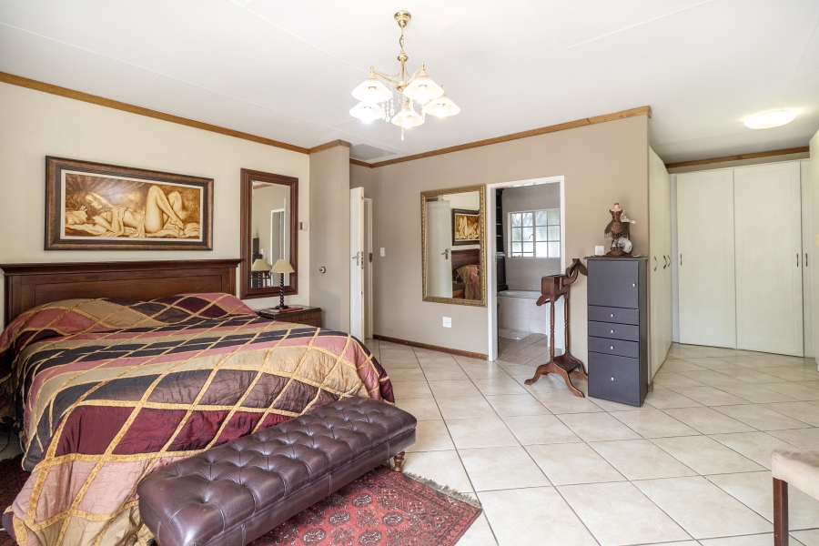 6 Bedroom Property for Sale in Melodie North West